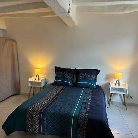 Appartement Situe Au Coeur De Brissac-Quince Extérieur photo